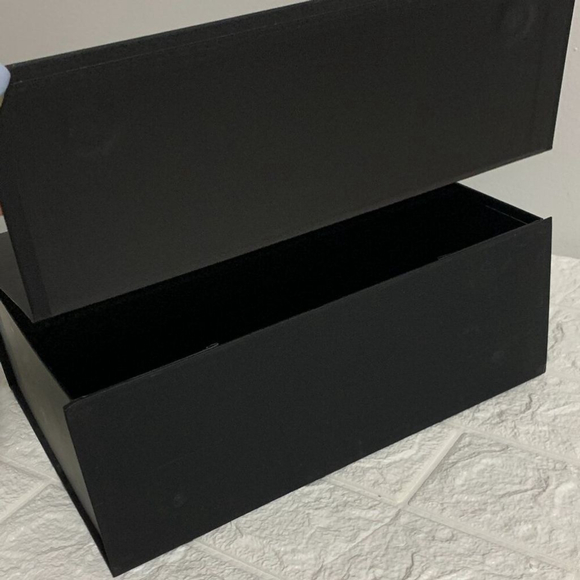 AESTHETIC HOME OFFICE DECORATION DESIGNER STORAGE BOX | BLACK WHITE | MATTE - Picture 3 of 4